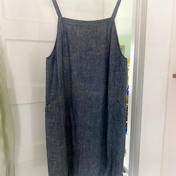 Eileen Fischer Chambray Jumper with big side pockets - Picture 3 of 7